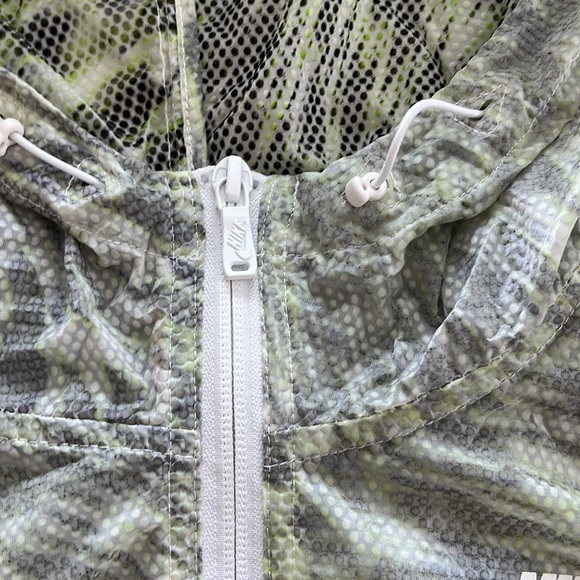 Nike Tech Hyperfuse Hooded Vest Sz small sleeveless long vest windbreaker - Picture 8 of 12